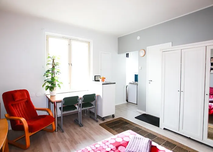 Cozy studio next to bus station